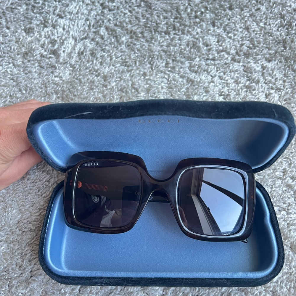 Gucci Brown Oversized Square Sunglasses - Picture 2 of 7